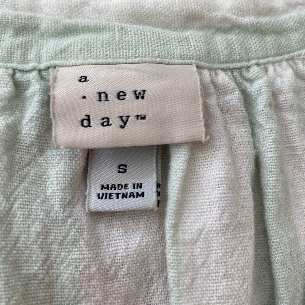 Target blouse - Picture 2 of 2